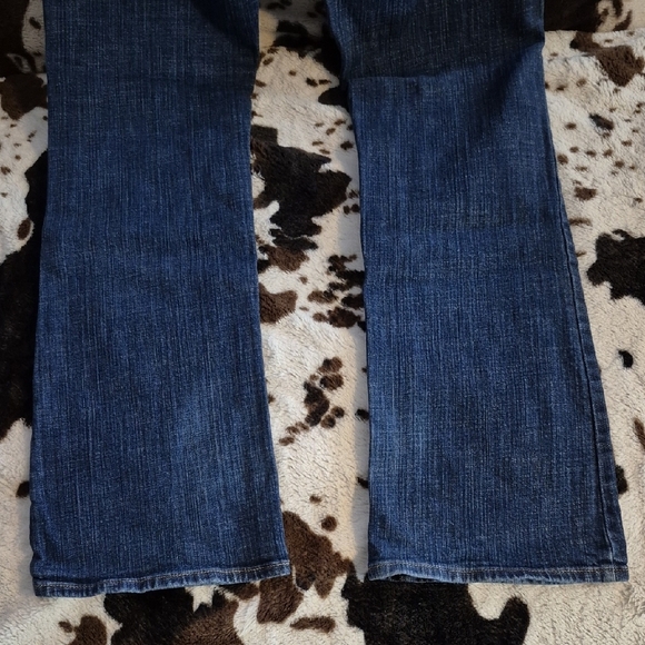 Old Navy Blue Boot Cut Jeans Medium-Dark Wash - Picture 9 of 12